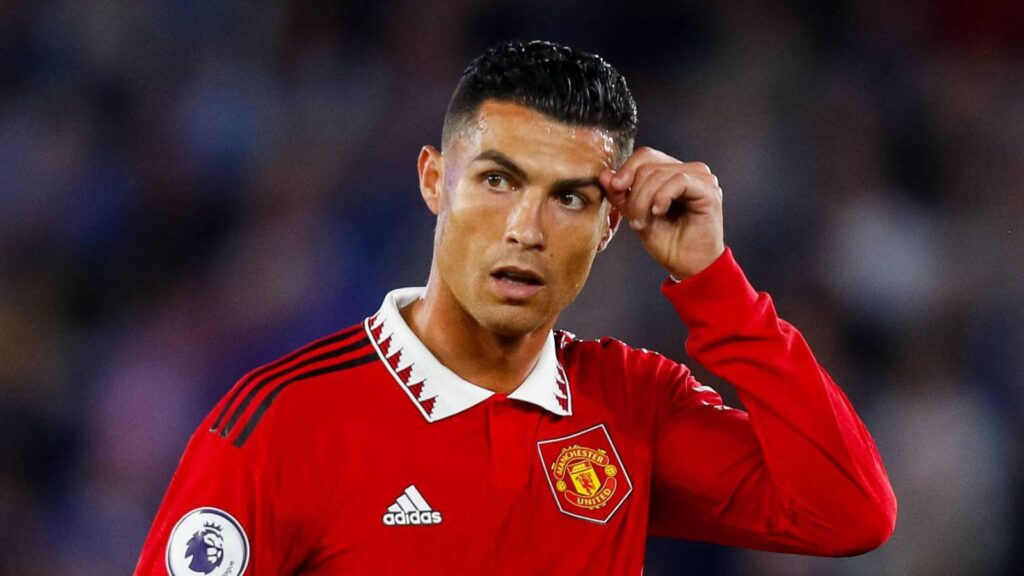 Man Utd considering CANCELLING Ronaldo’s contract